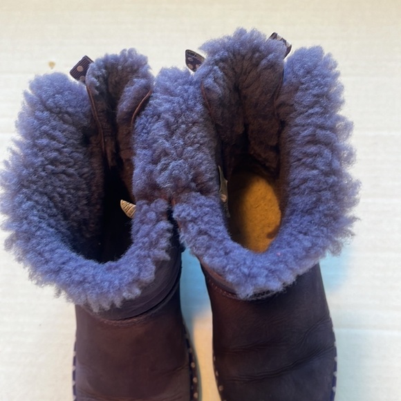 Ugg now boots. Size 3 - Picture 8 of 9